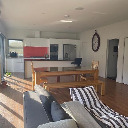 Stunning Park Side Holiday Home Christchurch Buitenkant foto