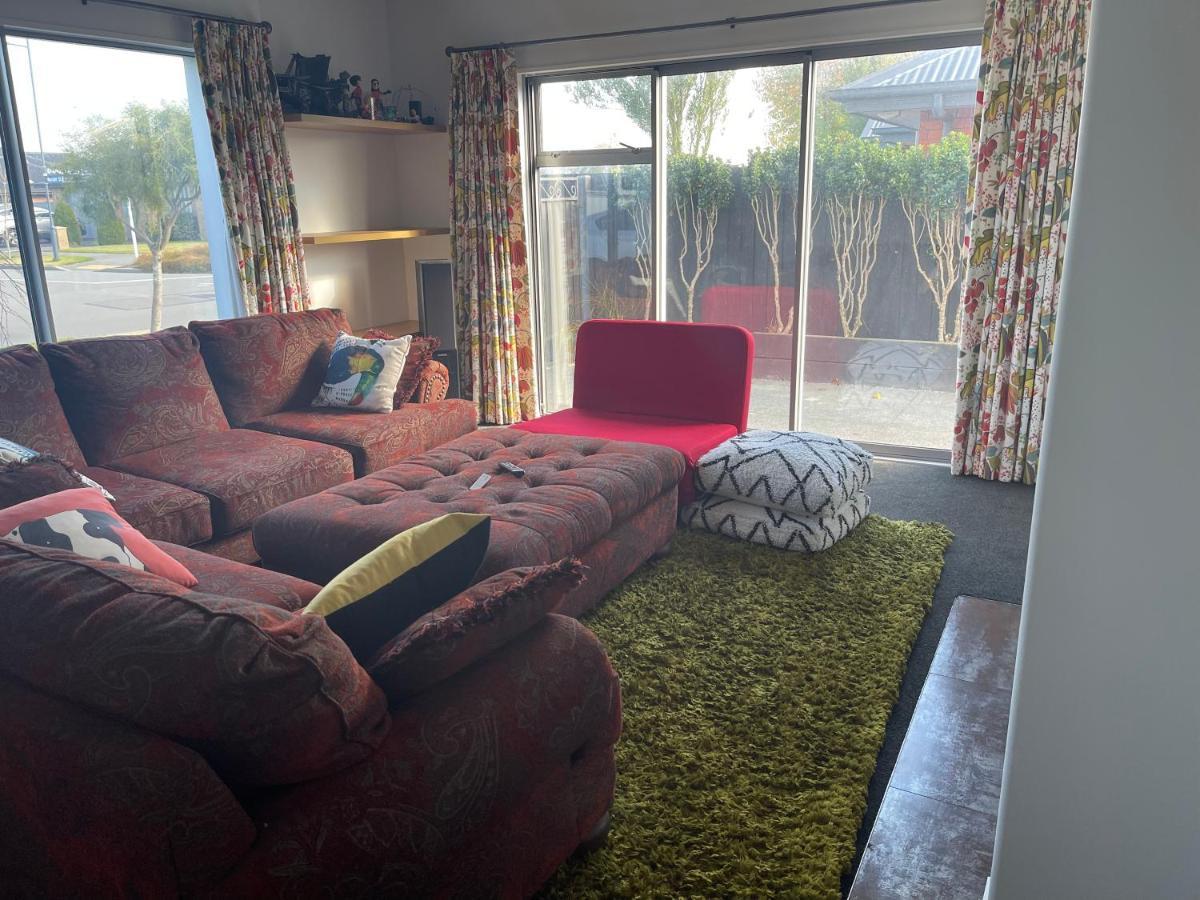 Stunning Park Side Holiday Home Christchurch Buitenkant foto
